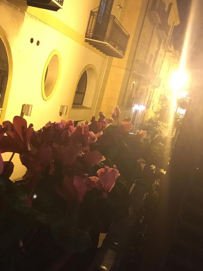 Ai Carrettieri Della Cattedrale Apartment ปาแลร์โม ภายนอก รูปภาพ